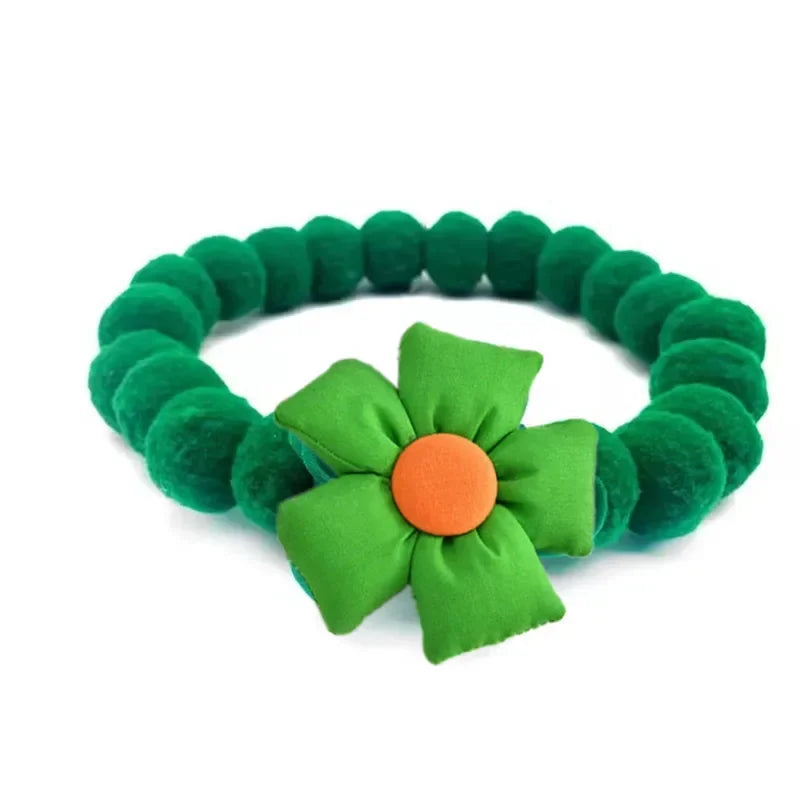 Haustier-Halstuch mit Pompons - Niedliches Halsband für Hunde & Katzen
